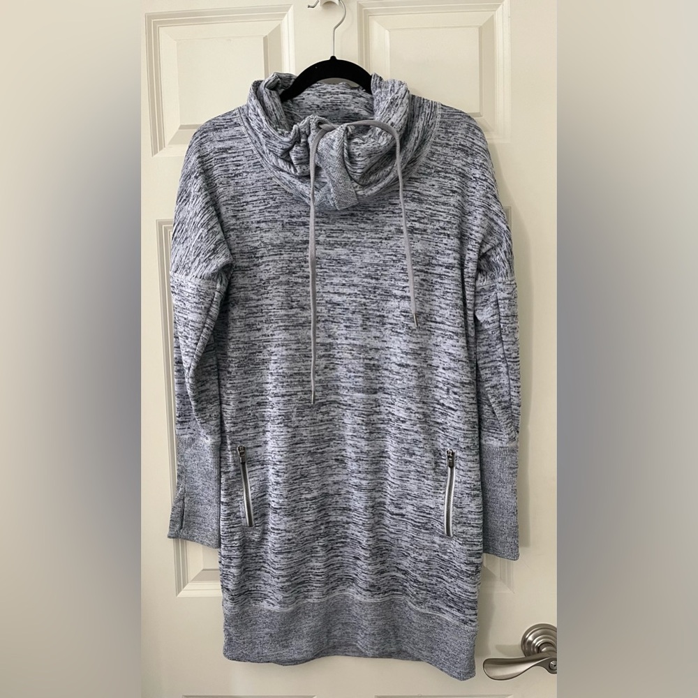 Athleta Hoodie Gray Blissful Sweatshirt Tunic Dress
thumbholes activewear S